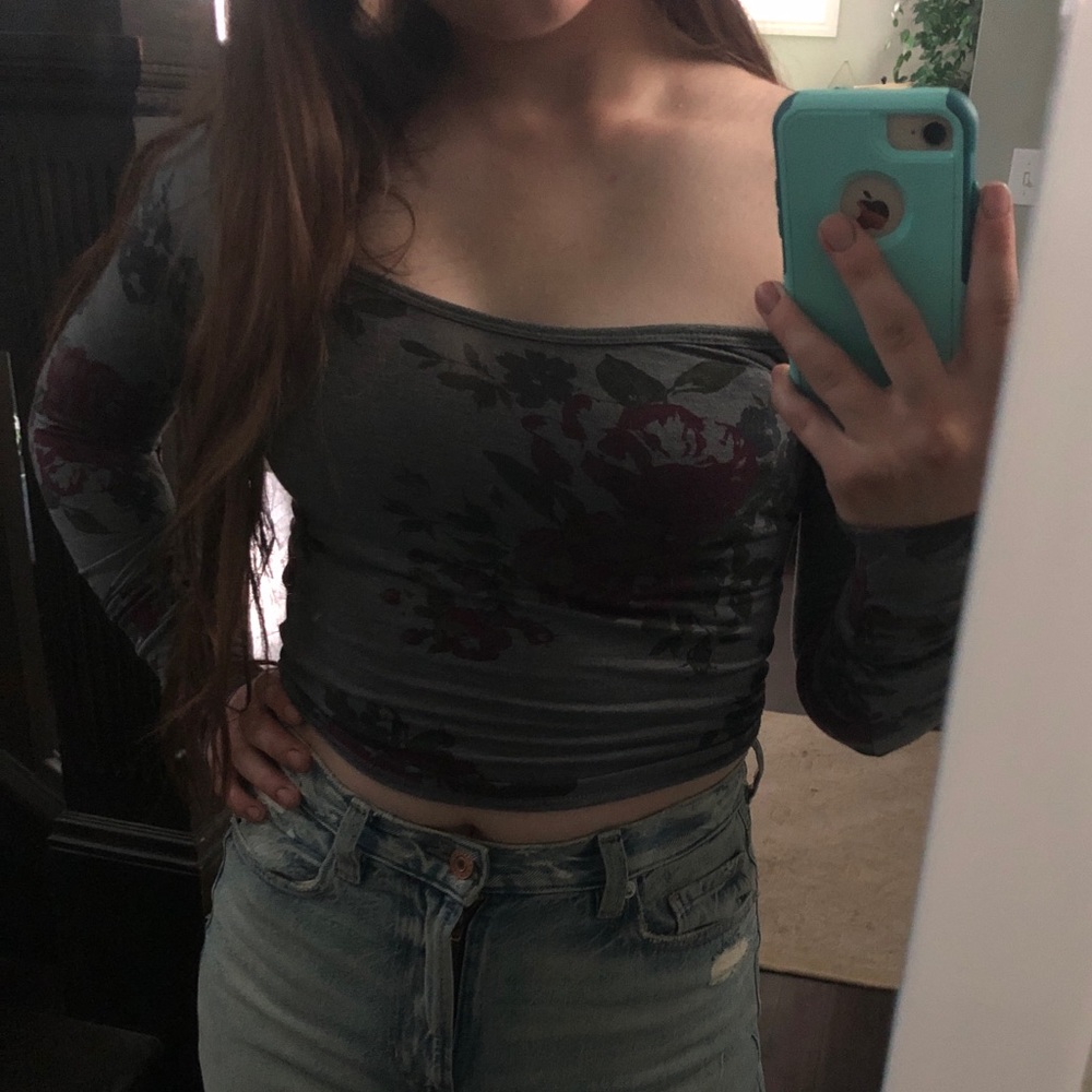 American eagle tight fit long sleeve